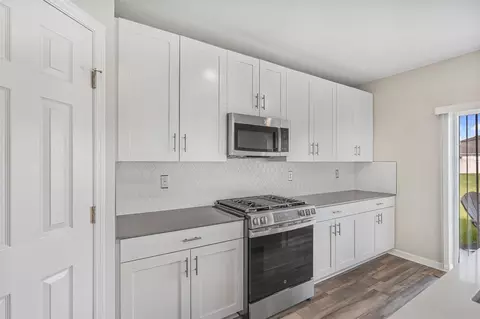Kitchen - 7653 Depot Loop, Parrish, FL 34219 photo 6 of 7
