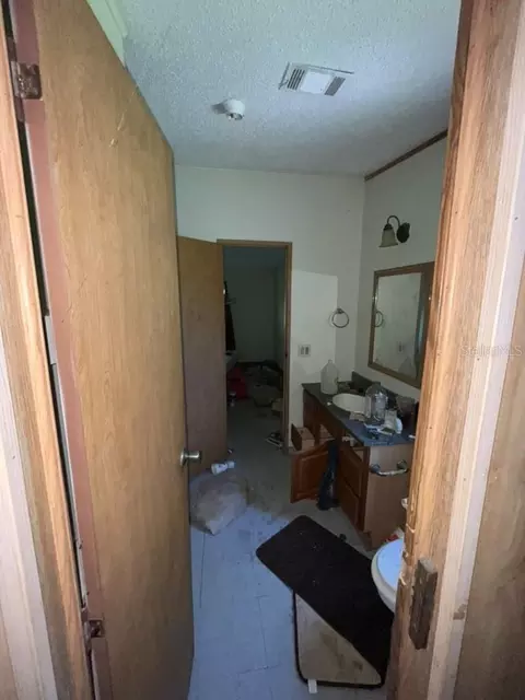 Entry Way - 2950 NW 47th Ave, Okeechobee, FL 34972 photo 1 of 2