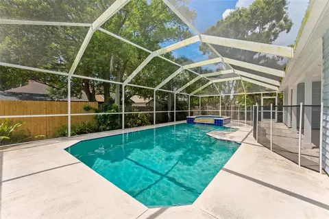 1435 Club Dr, Tarpon Springs, FL 34689