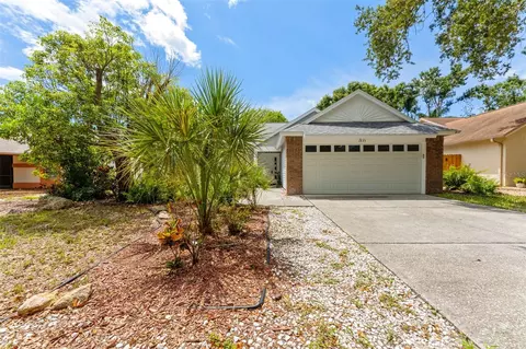 1435 Club Dr, Tarpon Springs, FL 34689