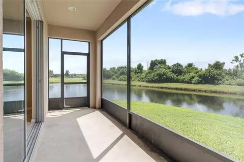 Exterior - 8961 Turnstone Haven Pl, Tampa, FL 33619 photo 5 of 8