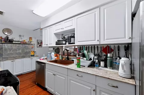 Kitchen - 2409 Giddens Ave, Seffner, FL 33584 photo 1 of 7