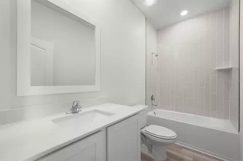 Bath - 13344 Tula Loop, Astatula, FL 34705 photo 2 of 2