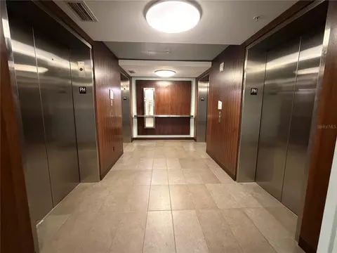 Entry Way - 60 SW 13th St #5212, Miami, FL 33130 photo 1 of 1