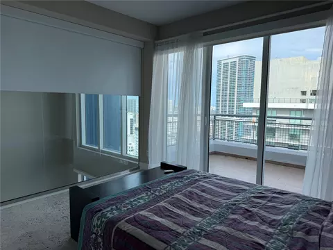 Bedroom - 60 SW 13th St #5212, Miami, FL 33130 photo 3 of 4