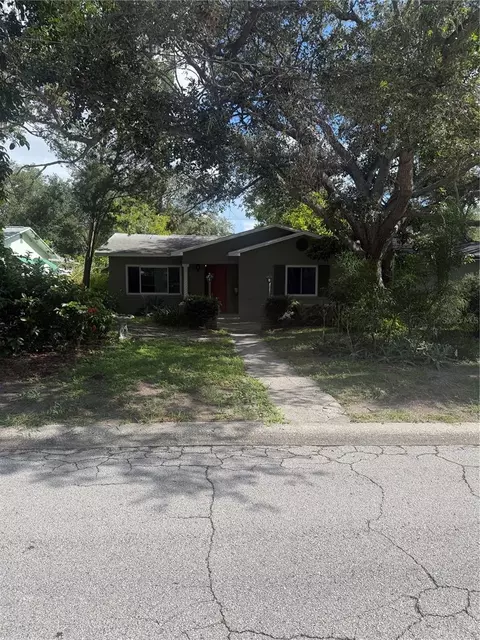 215 24th Ave N, Saint Petersburg, FL 33704