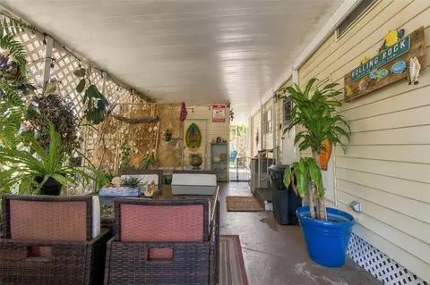 Exterior - 980 7th St NW #1A, Largo, FL 33770 photo 8 of 26