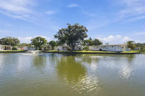 View/Area - 980 7th St NW #1A, Largo, FL 33770 photo 5 of 16