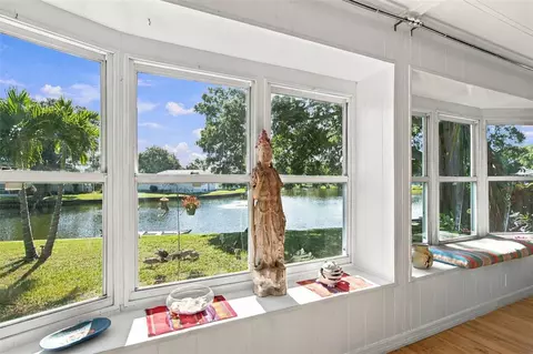 Other - 980 7th St NW #1A, Largo, FL 33770 photo 4 of 12