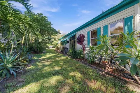 Exterior - 980 7th St NW #1A, Largo, FL 33770 photo 21 of 26