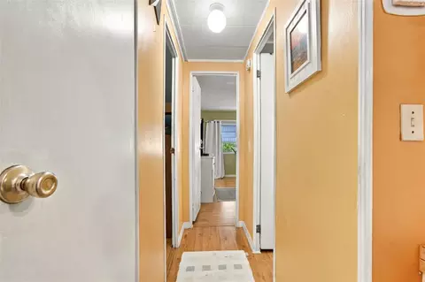 Entry Way - 980 7th St NW #1A, Largo, FL 33770 photo 3 of 3