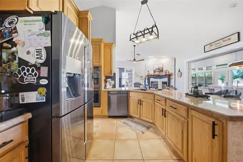 Kitchen - 13100 Lilita Ave, Dover, FL 33527 photo 1 of 5