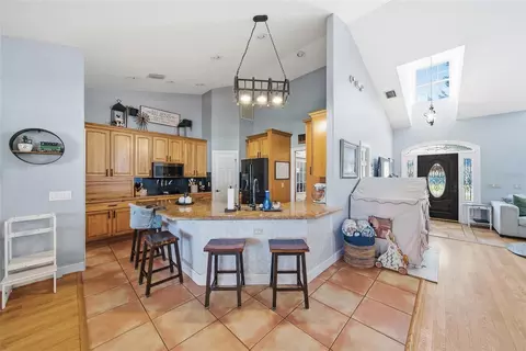 Kitchen - 13100 Lilita Ave, Dover, FL 33527 photo 5 of 5