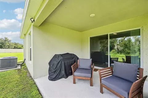 Exterior - 7755 Depot Loop, Parrish, FL 34219 photo 5 of 8