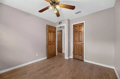 Bedroom - 906 Cutler Dr, Seffner, FL 33584 photo 5 of 10