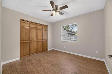 Bedroom - 906 Cutler Dr, Seffner, FL 33584 photo 9 of 10