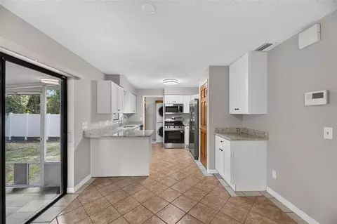 Kitchen - 906 Cutler Dr, Seffner, FL 33584 photo 1 of 7