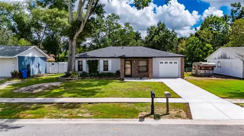 Exterior - 906 Cutler Dr, Seffner, FL 33584 photo 11 of 11