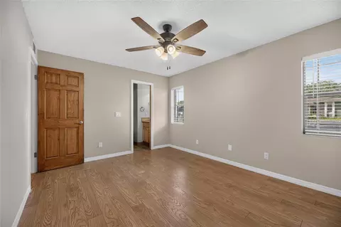 Bedroom - 906 Cutler Dr, Seffner, FL 33584 photo 4 of 10