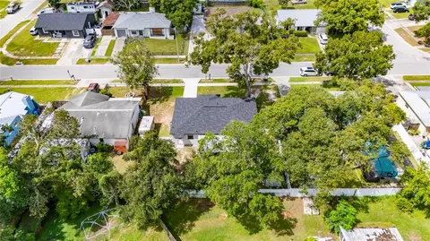 View/Area - 906 Cutler Dr, Seffner, FL 33584 photo 14 of 15