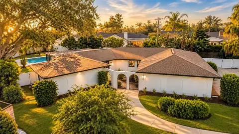 10309 Reclinata Ln, Tampa, FL 33618