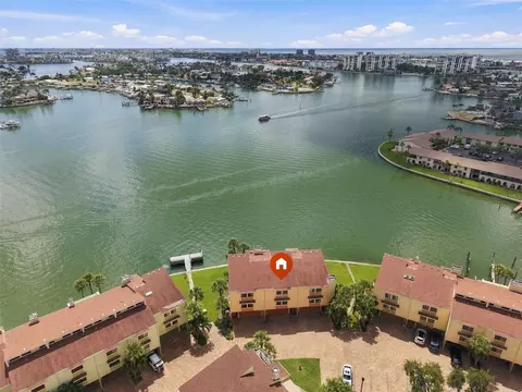 535 Haven Point Dr, Treasure Island, FL 33706