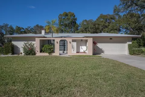 1420 Fairway Dr, Dunedin, FL 34698