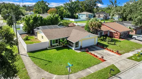 9602 Hidden Oaks Cir, Tampa, FL 33612