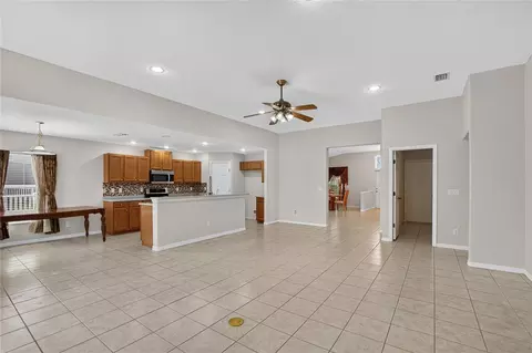 Living - 6129 41st Street St E, Bradenton, FL 34203 photo 3 of 9