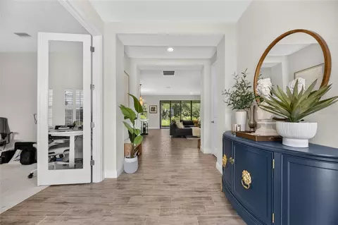 Entry Way - 9125 Warm Springs Cir, Parrish, FL 34219 photo 4 of 9