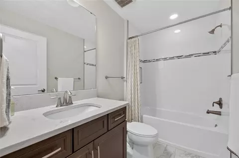 Bath - 9125 Warm Springs Cir, Parrish, FL 34219 photo 7 of 7