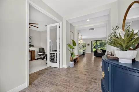 Entry Way - 9125 Warm Springs Cir, Parrish, FL 34219 photo 3 of 9