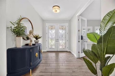 Entry Way - 9125 Warm Springs Cir, Parrish, FL 34219 photo 2 of 9