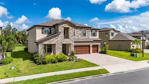 Exterior - 9125 Warm Springs Cir, Parrish, FL 34219 photo 10 of 13