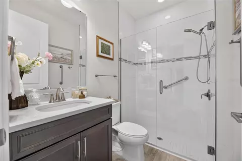 Bath - 9125 Warm Springs Cir, Parrish, FL 34219 photo 1 of 7