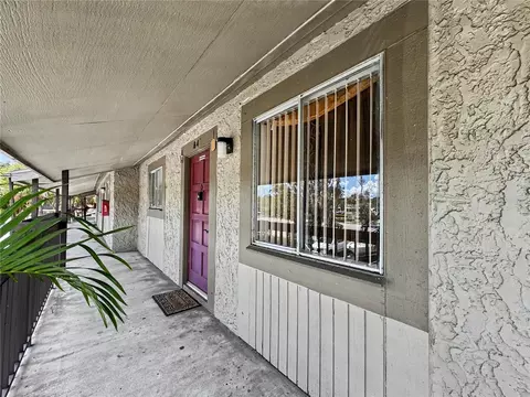 6328 Newtown Cir #B4, Tampa, FL 33615