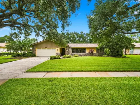 13903 Middle Park Dr, Tampa, FL 33624