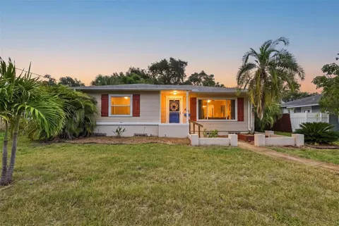 443 Park St N, Saint Petersburg, FL 33710