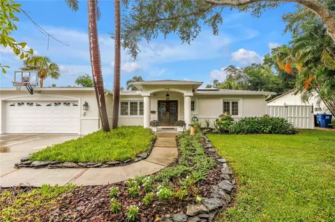 146 Giralda Blvd NE, Saint Petersburg, FL 33704
