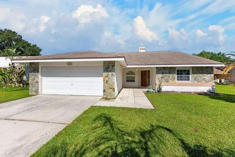 12007 Misty Brook Ct, Tampa, FL 33635