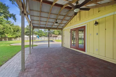 Exterior - 409 El Greco Dr, Brandon, FL 33511 photo 5 of 13
