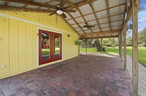 Exterior - 409 El Greco Dr, Brandon, FL 33511 photo 4 of 13