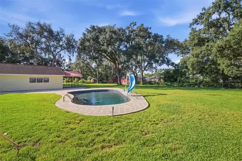 Exterior - 409 El Greco Dr, Brandon, FL 33511 photo 8 of 13