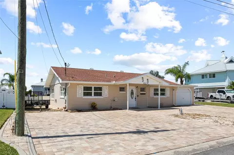 Exterior - 4317 Biscayne Dr, Hernando Beach, FL 34607 photo 2 of 12