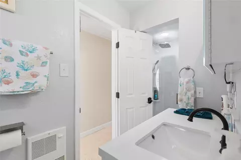Bath - 4317 Biscayne Dr, Hernando Beach, FL 34607 photo 5 of 5