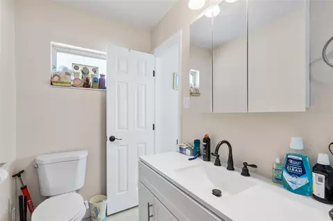 Bath - 4317 Biscayne Dr, Hernando Beach, FL 34607 photo 4 of 5