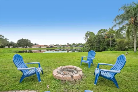 Exterior - 6527 Bridgecrest Dr, Lithia, FL 33547 photo 2 of 10