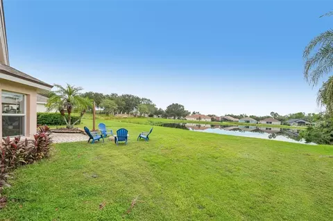 Exterior - 6527 Bridgecrest Dr, Lithia, FL 33547 photo 8 of 10