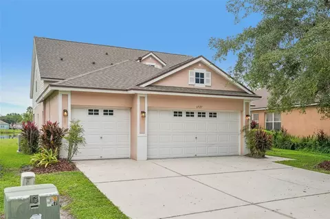 Exterior - 6527 Bridgecrest Dr, Lithia, FL 33547 photo 9 of 10