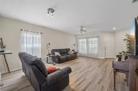 Living - 6527 Bridgecrest Dr, Lithia, FL 33547 photo 2 of 2